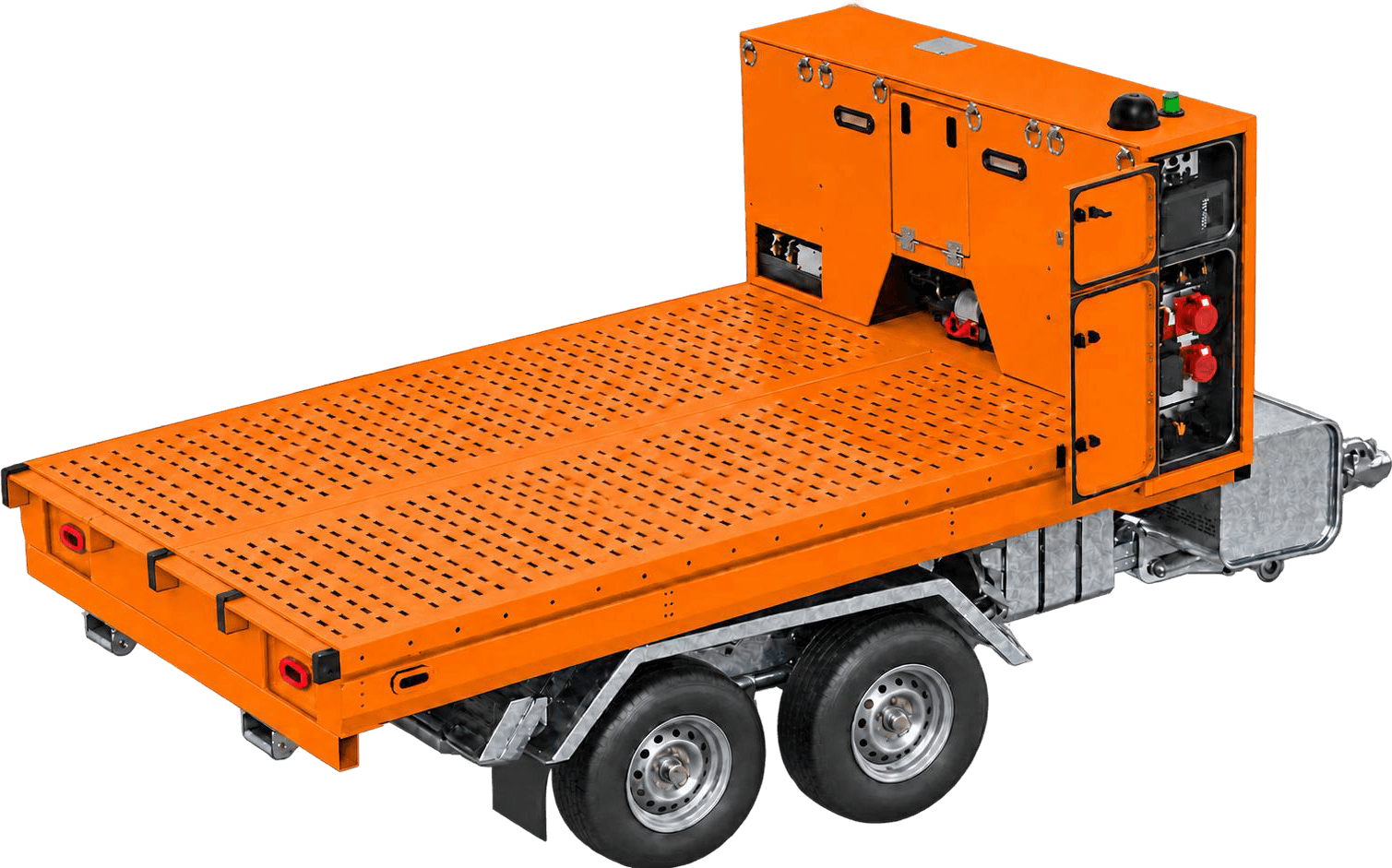 L’AKKUTRAILER : un AKKUBOARD orange avec plateau de charge, panneau de commande et prises CEE sur un châssis de remorque tandem